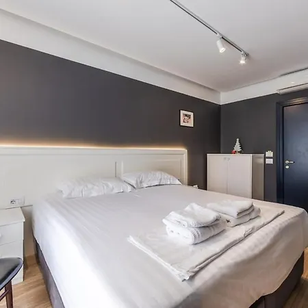 Skyline 5br Near Air Albania Stadium By Pikhost Apartment *