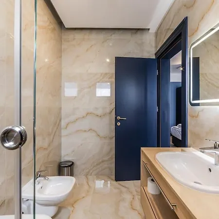 Apartment Skyline 5br Near Air Albania Stadium By Pikhost *