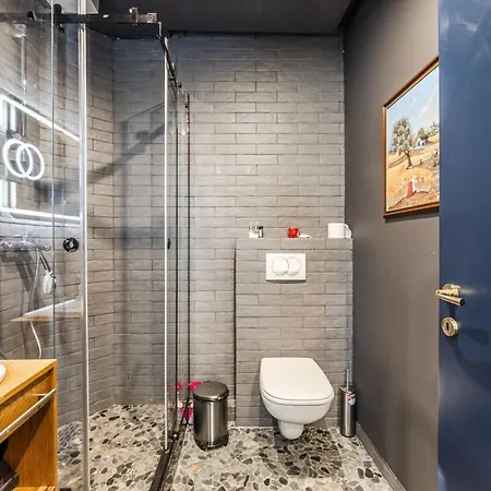 Skyline 5br Near Air Albania Stadium By Pikhost Apartment *