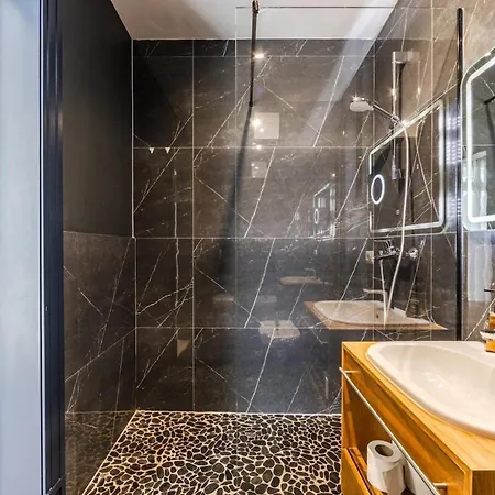 Apartment Skyline 5br Near Air Albania Stadium By Pikhost Tirana